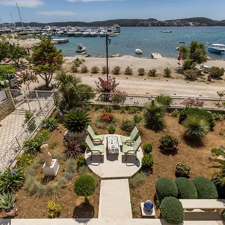 Lägenhet Ratka Trogir