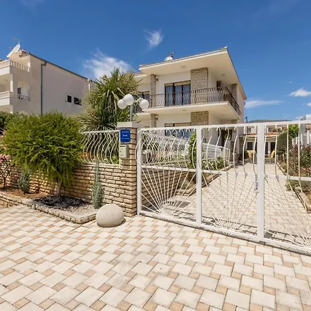 Apartment Villa Ratka