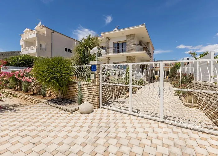 Apartment Villa Ratka